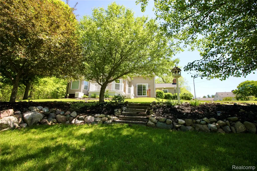 8372 Parshallville Road Hartland Township MI 48430