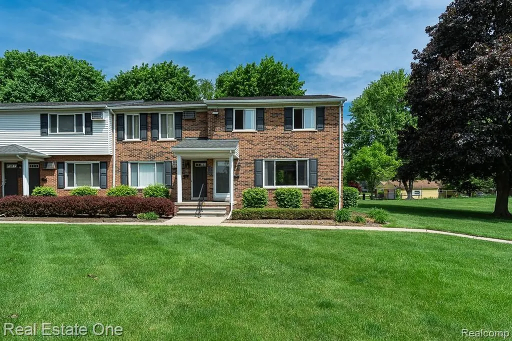 1147 Tienken Court Rochester Hills City MI 48306