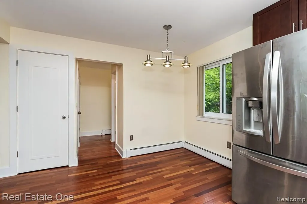 1147 Tienken Court Rochester Hills City MI 48306