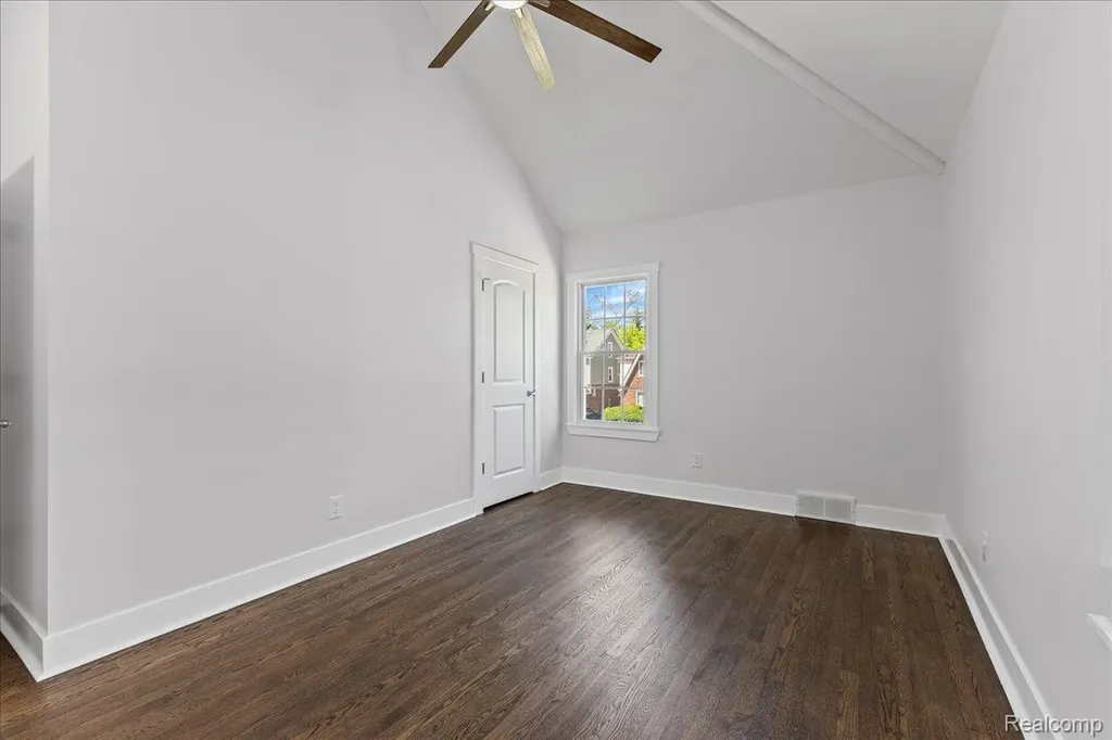 18942 Santa Rosa Drive Detroit City MI 48221