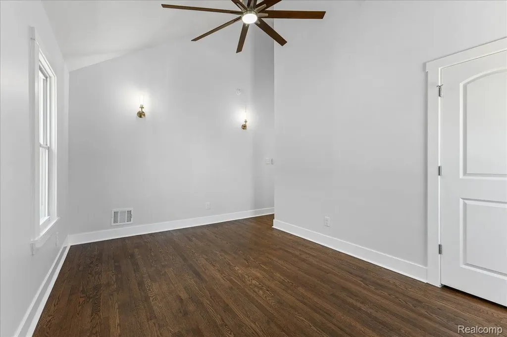 18942 Santa Rosa Drive Detroit City MI 48221