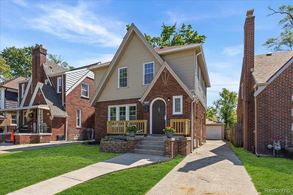 18942 Santa Rosa Drive Detroit City MI 48221