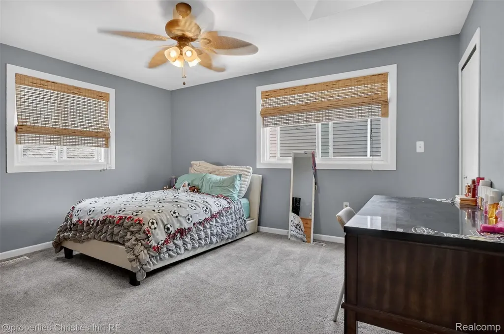 10219 Lakeside Drive White Lake Charter Township MI 48386