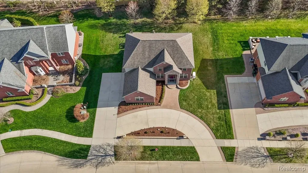4366 S Lake Lane Shelby Charter Township MI 48316