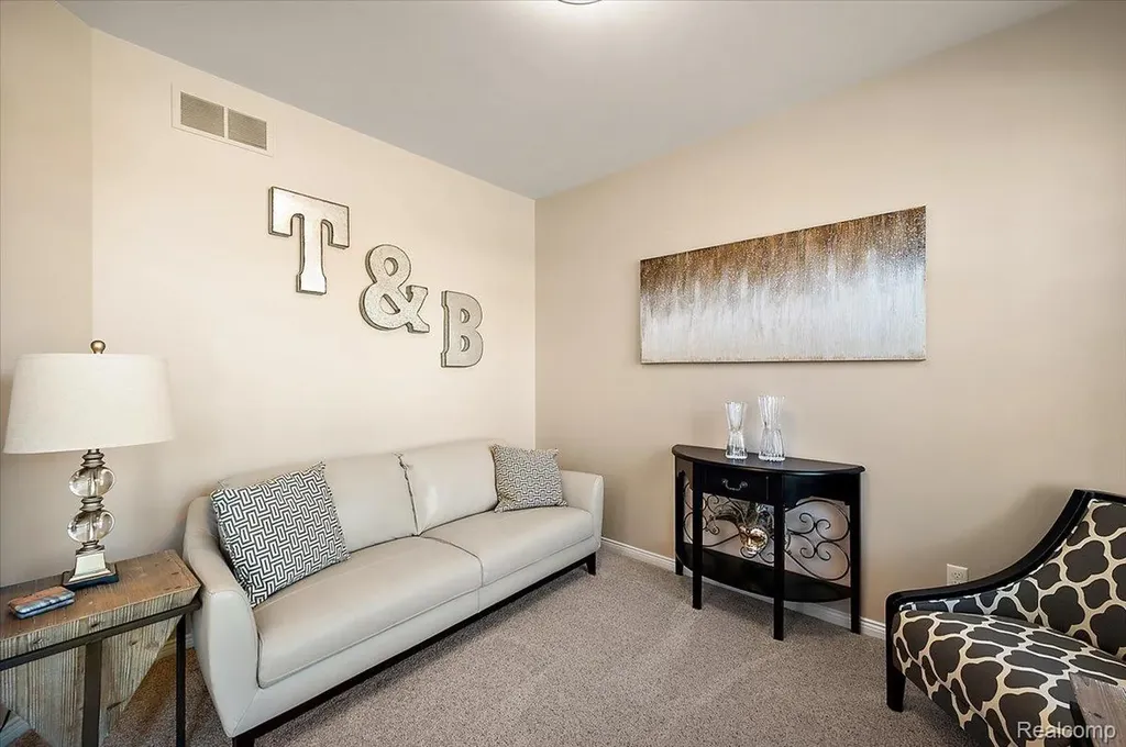 4366 S Lake Lane Shelby Charter Township MI 48316