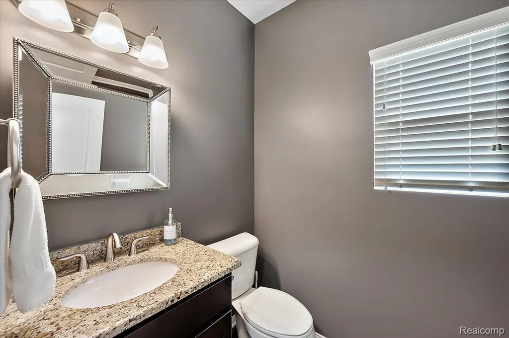 4366 S Lake Lane Shelby Charter Township MI 48316