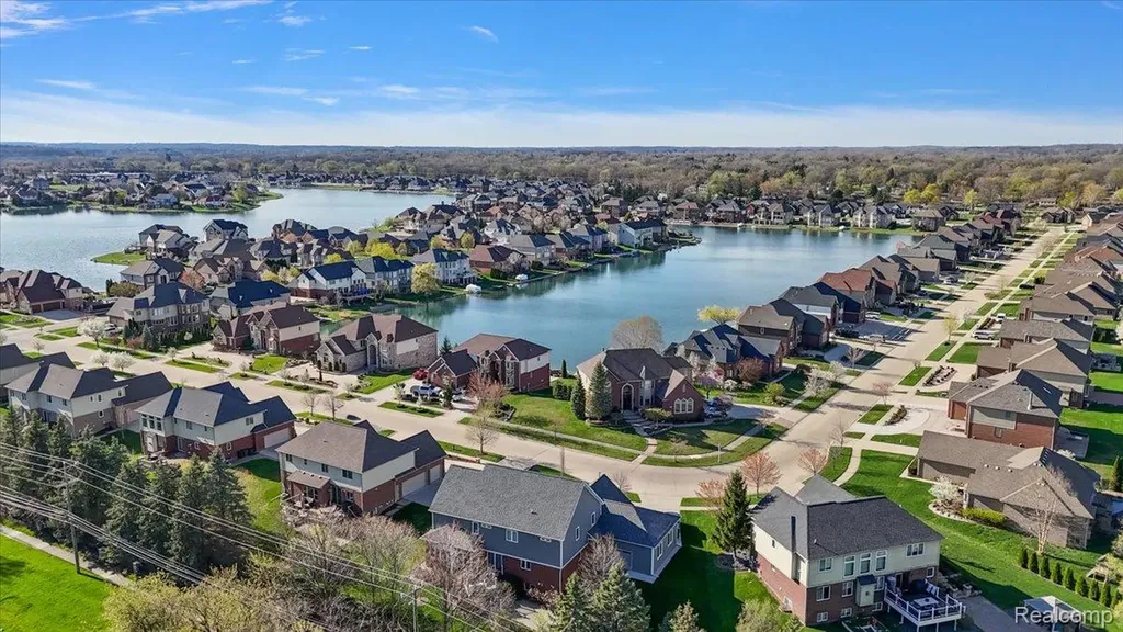 4366 S Lake Lane Shelby Charter Township MI 48316
