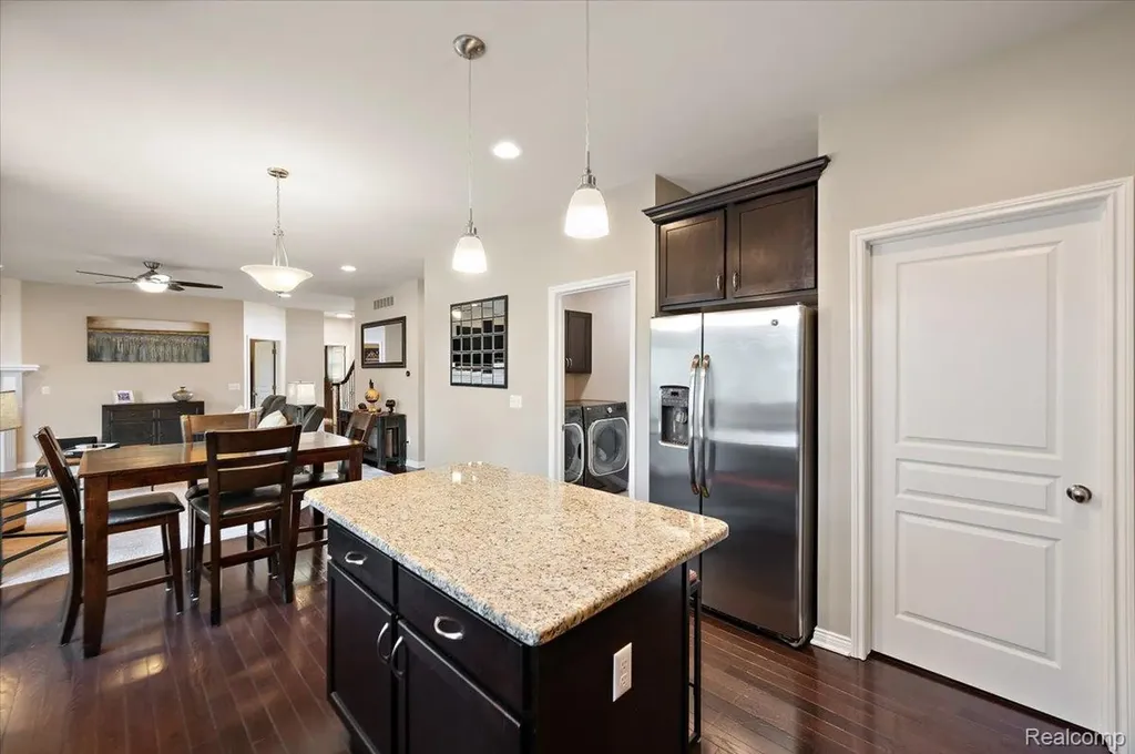 4366 S Lake Lane Shelby Charter Township MI 48316