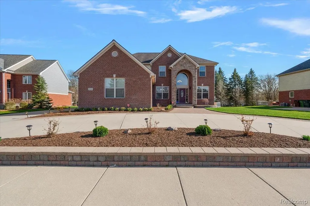 4366 S Lake Lane Shelby Charter Township MI 48316