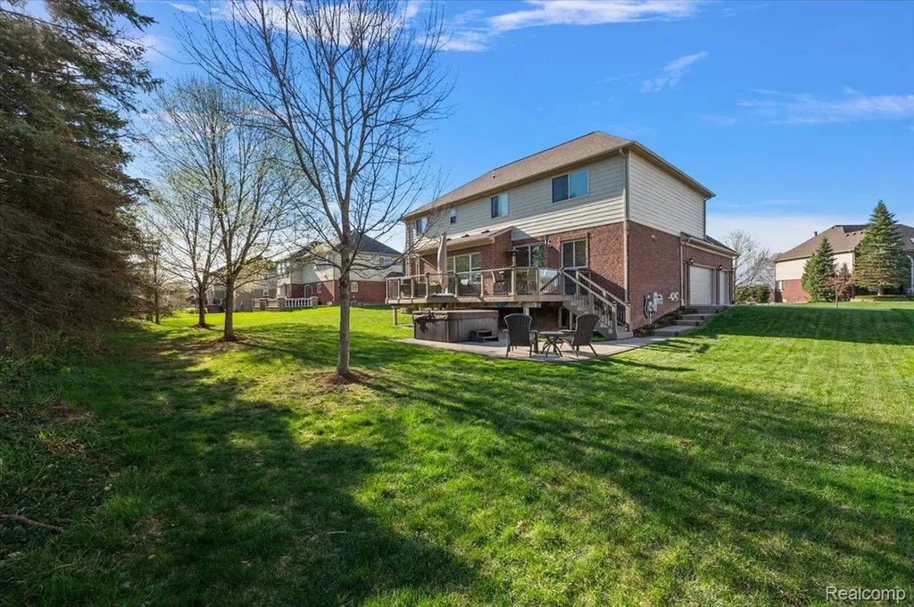 4366 S Lake Lane Shelby Charter Township MI 48316