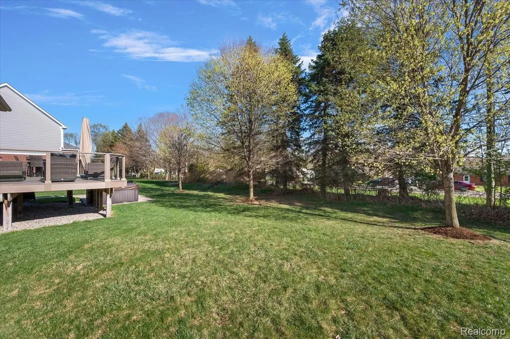 4366 S Lake Lane Shelby Charter Township MI 48316