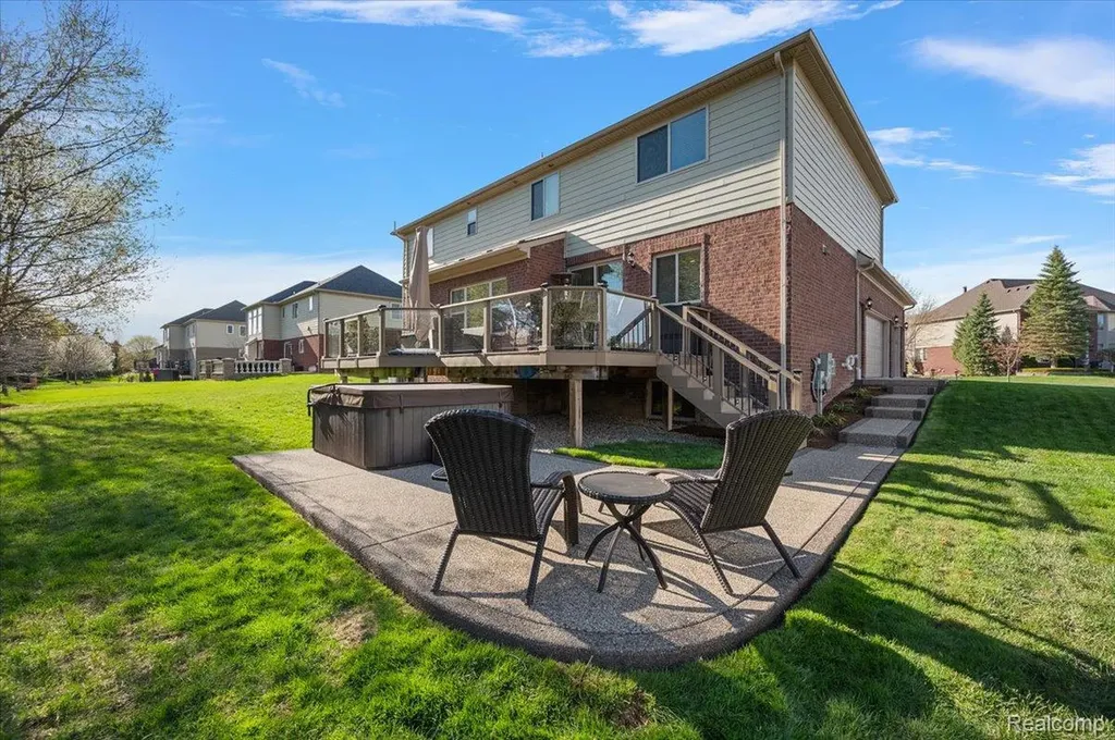 4366 S Lake Lane Shelby Charter Township MI 48316