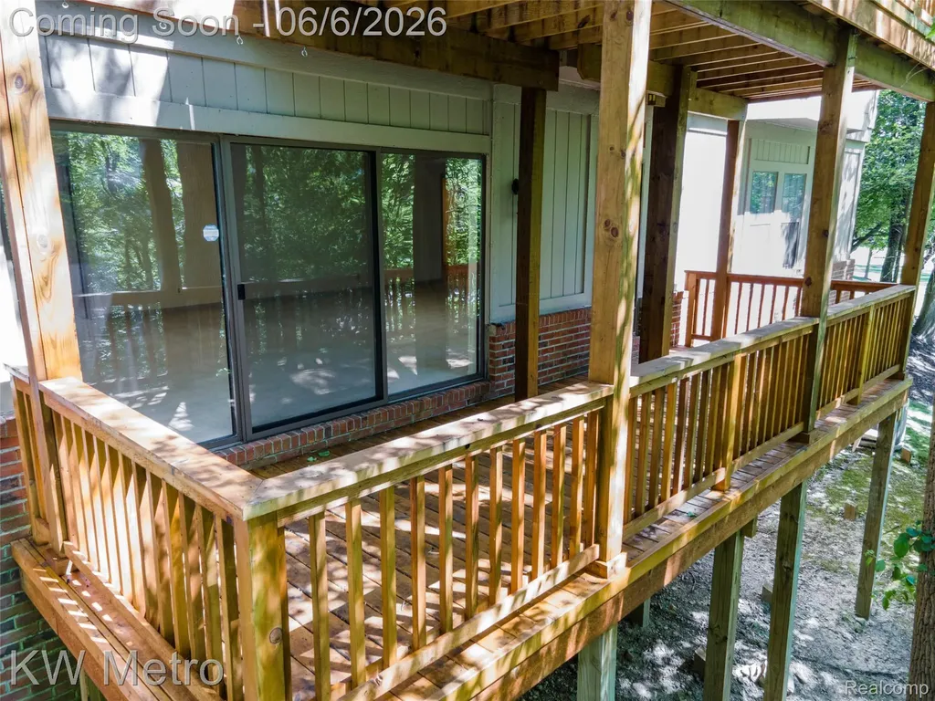 7348 Meadowridge Circle West Bloomfield Charter Township MI 48322