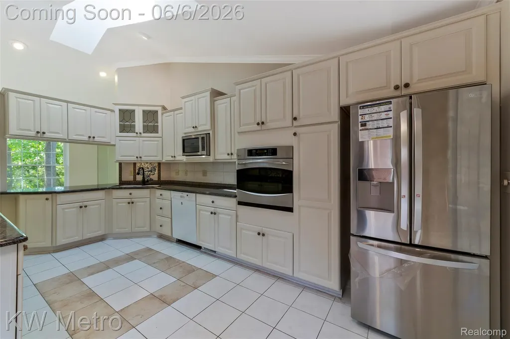 7348 Meadowridge Circle West Bloomfield Charter Township MI 48322