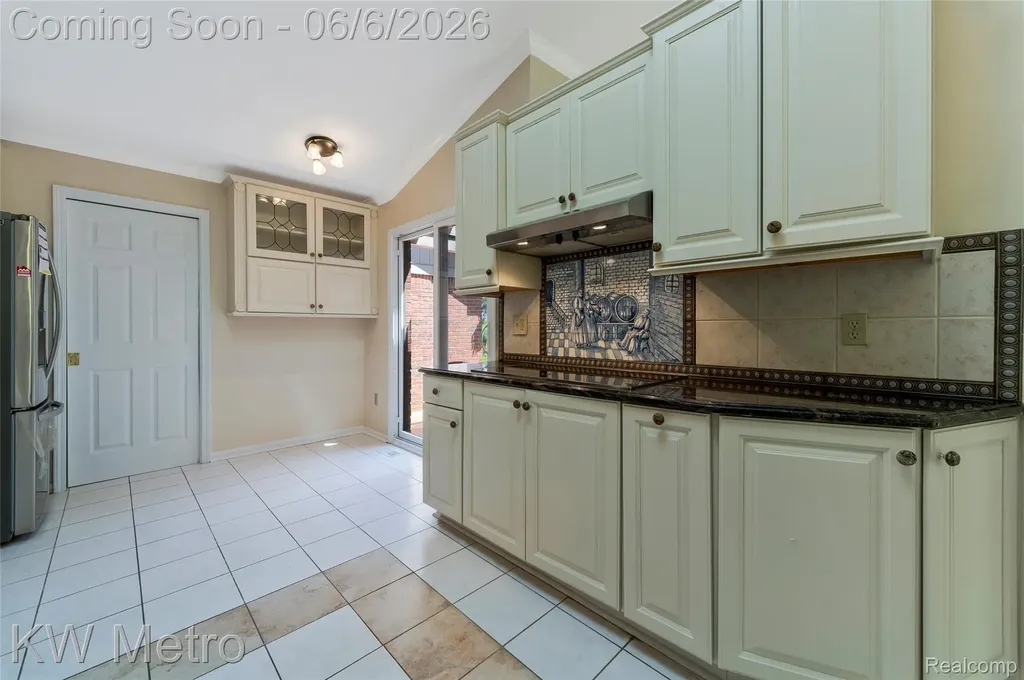 7348 Meadowridge Circle West Bloomfield Charter Township MI 48322