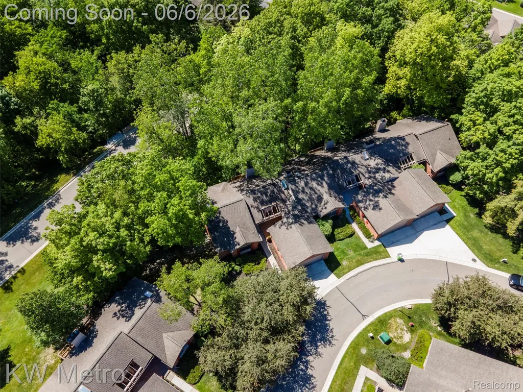 7348 Meadowridge Circle West Bloomfield Charter Township MI 48322