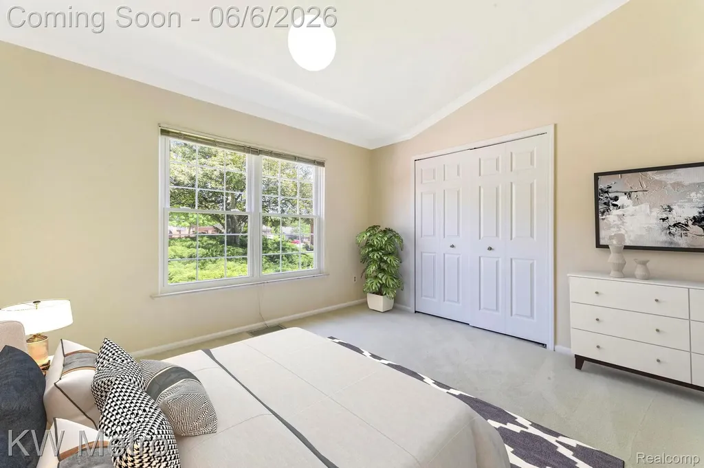 7348 Meadowridge Circle West Bloomfield Charter Township MI 48322