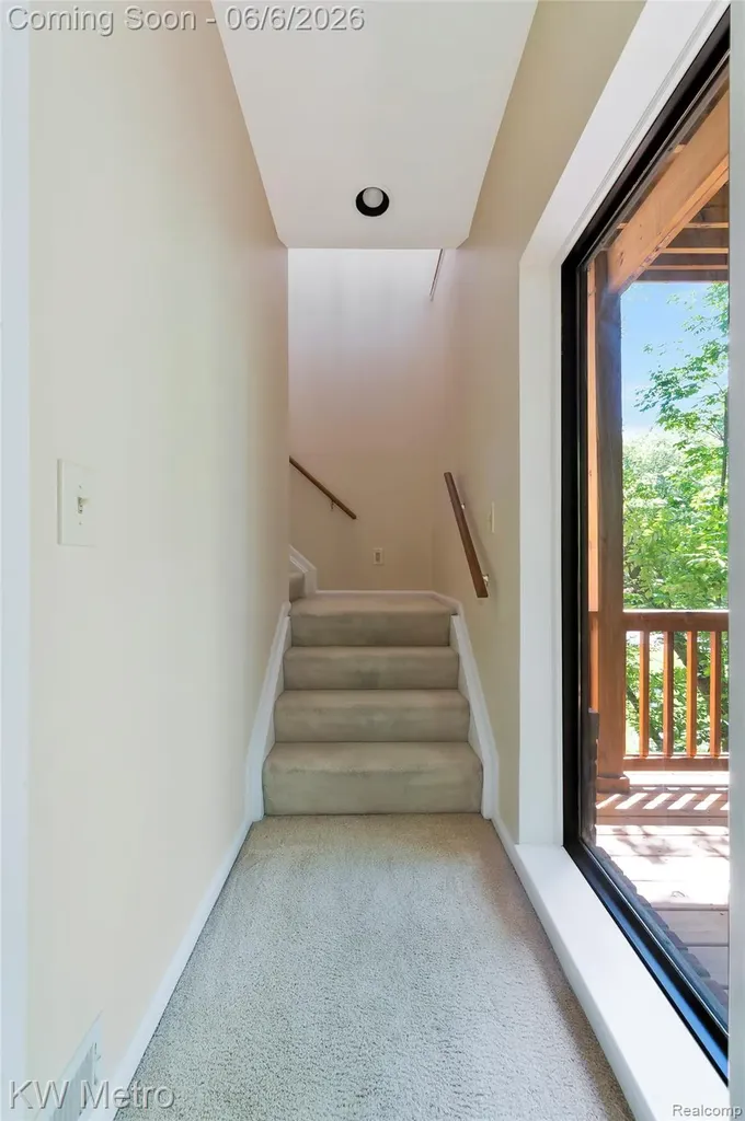 7348 Meadowridge Circle West Bloomfield Charter Township MI 48322
