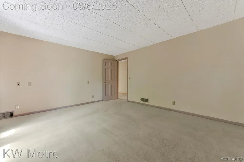 7348 Meadowridge Circle West Bloomfield Charter Township MI 48322