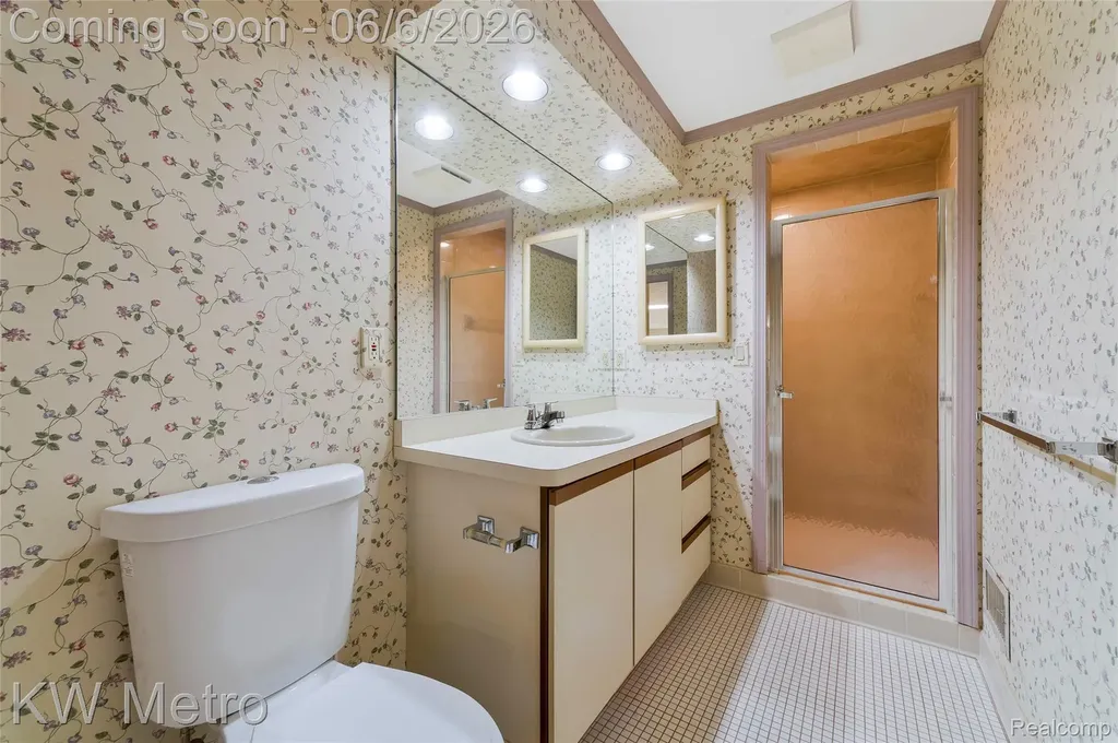 7348 Meadowridge Circle West Bloomfield Charter Township MI 48322