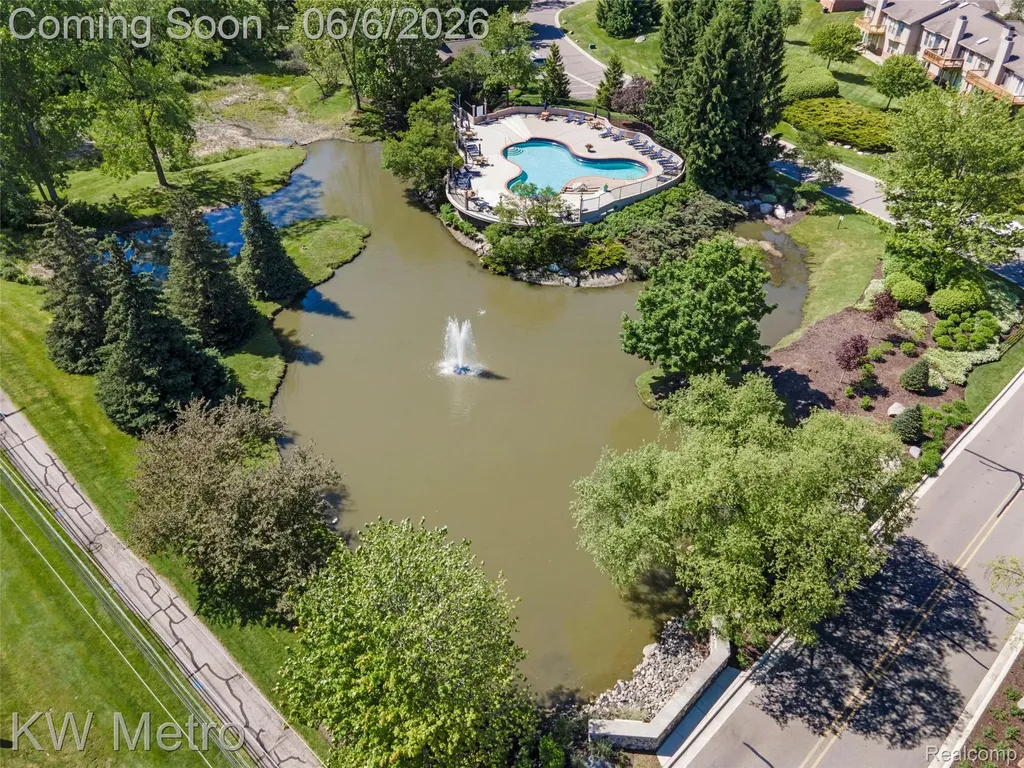 7348 Meadowridge Circle West Bloomfield Charter Township MI 48322