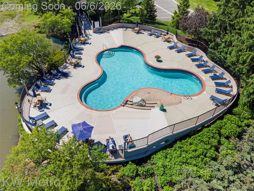 7348 Meadowridge Circle West Bloomfield Charter Township MI 48322