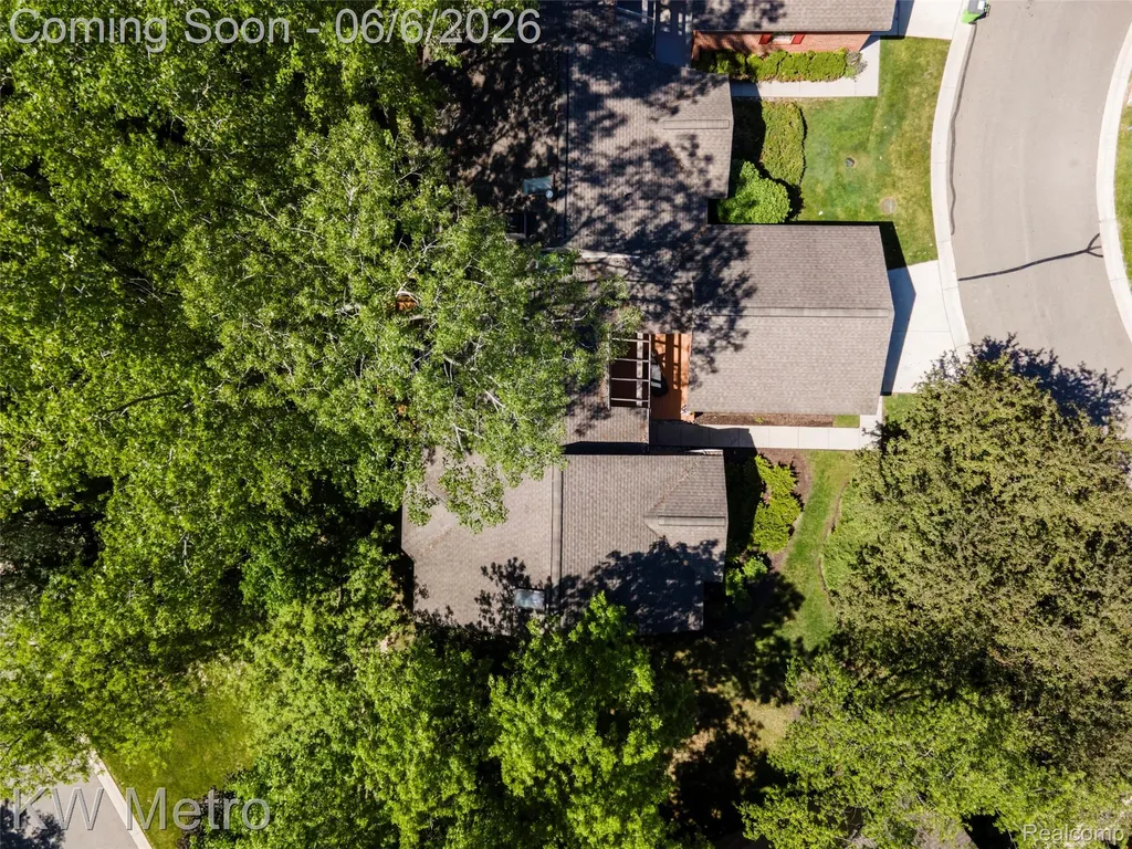 7348 Meadowridge Circle West Bloomfield Charter Township MI 48322