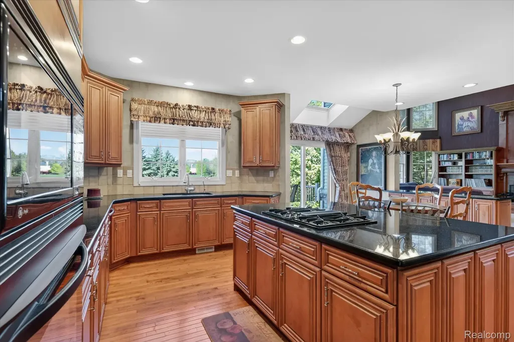 1595 Boulder Lake Drive Milford Charter Township MI 48380