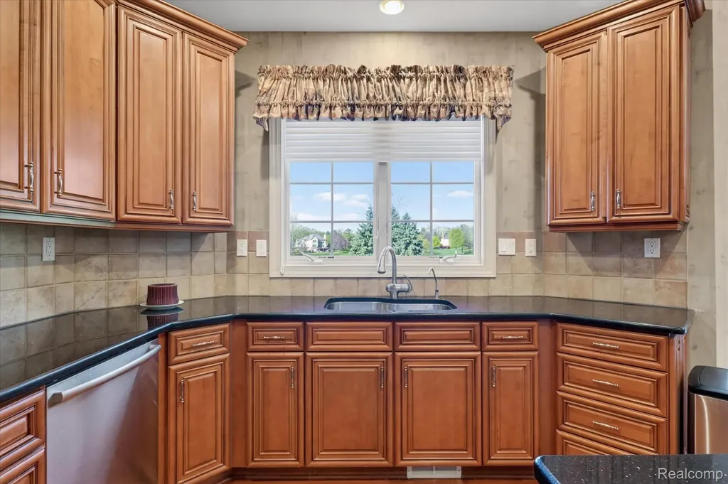 1595 Boulder Lake Drive Milford Charter Township MI 48380