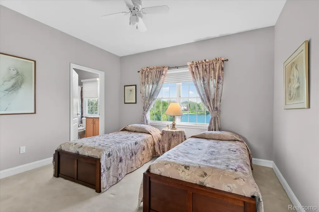 1595 Boulder Lake Drive Milford Charter Township MI 48380