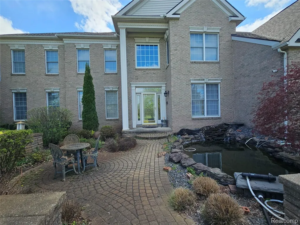 1595 Boulder Lake Drive Milford Charter Township MI 48380