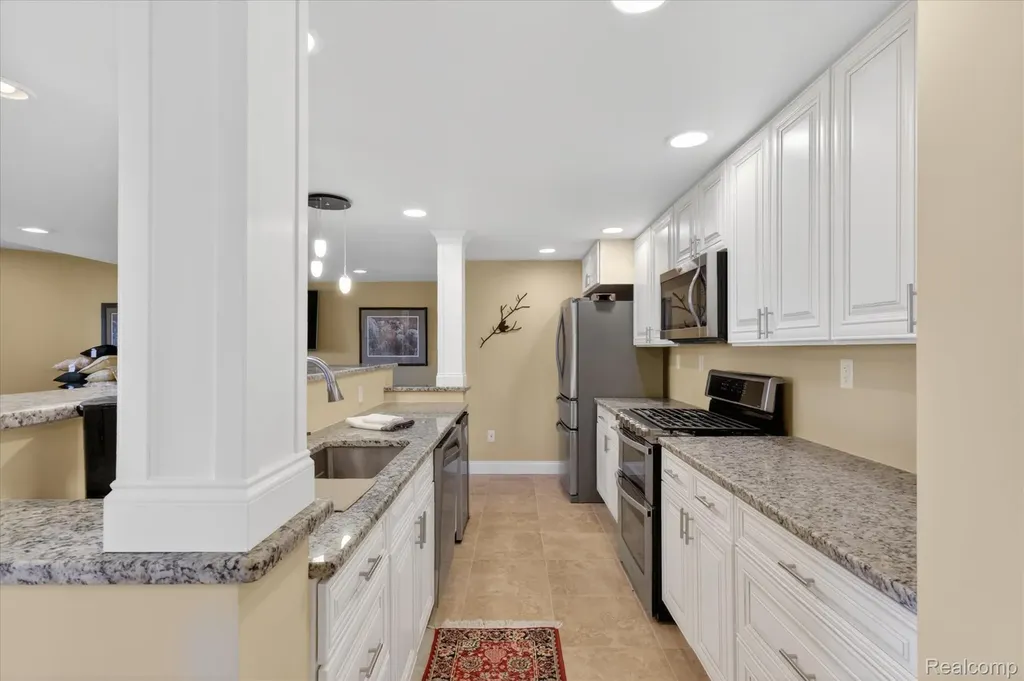 1595 Boulder Lake Drive Milford Charter Township MI 48380