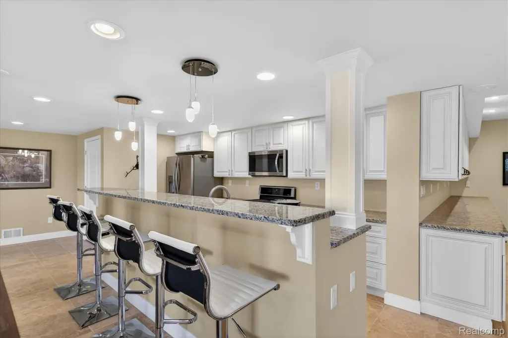 1595 Boulder Lake Drive Milford Charter Township MI 48380