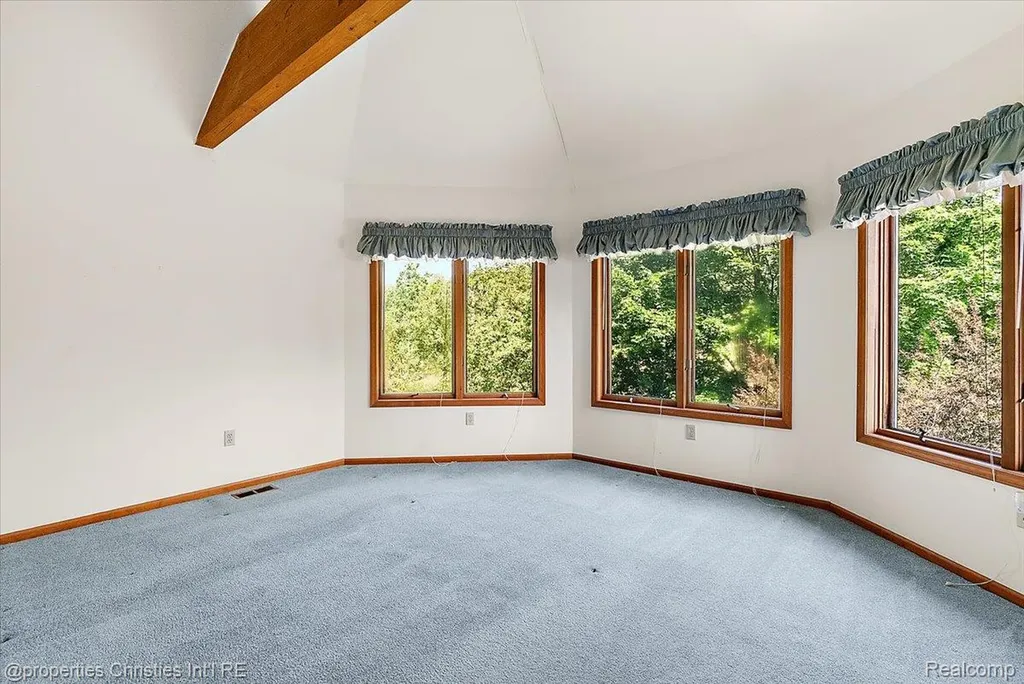 6175 Tripp Road Groveland Township MI 48442