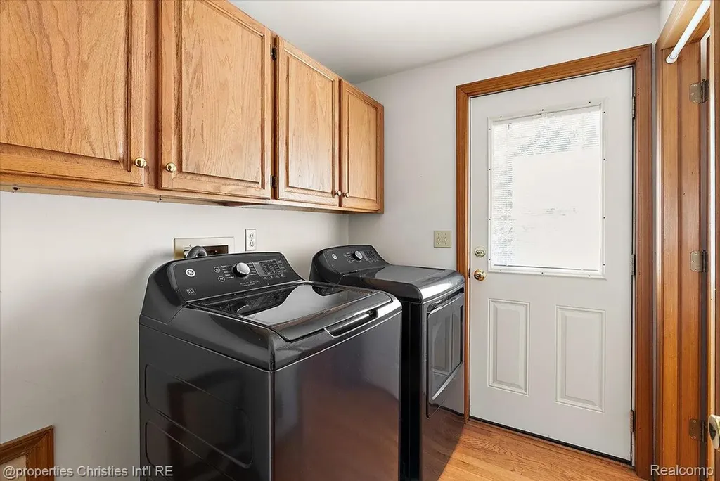 6175 Tripp Road Groveland Township MI 48442