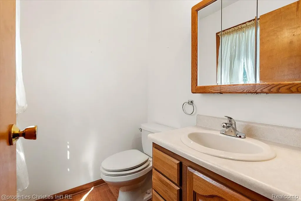 6175 Tripp Road Groveland Township MI 48442