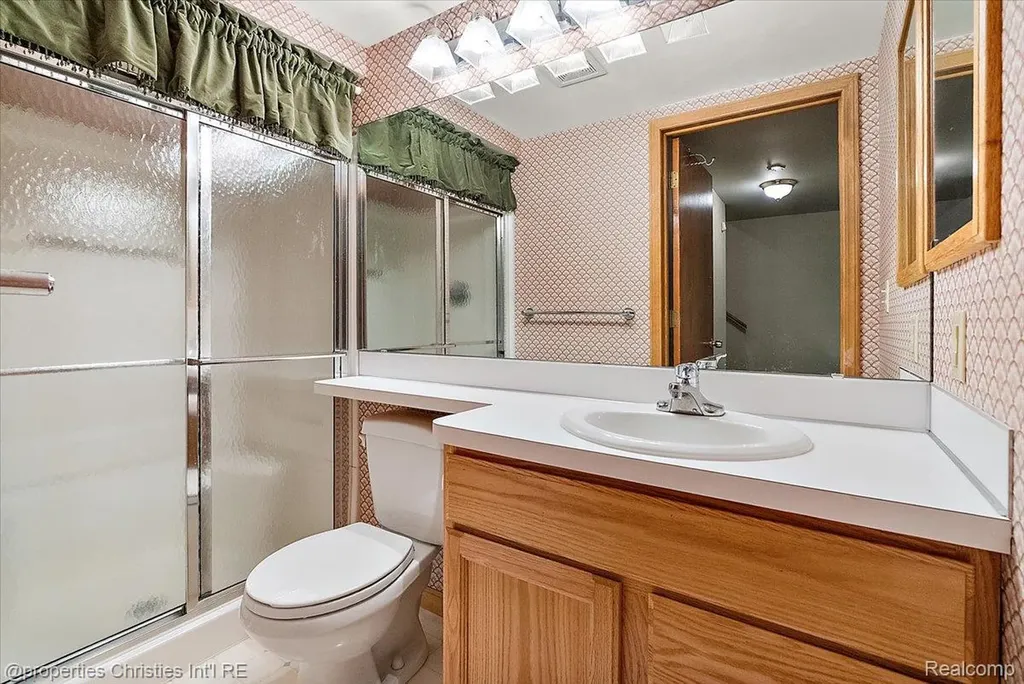 6175 Tripp Road Groveland Township MI 48442