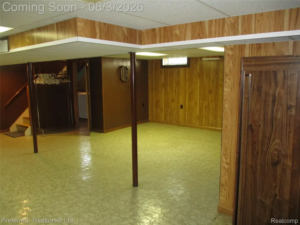 31221 Westfield Street Livonia City MI 48150