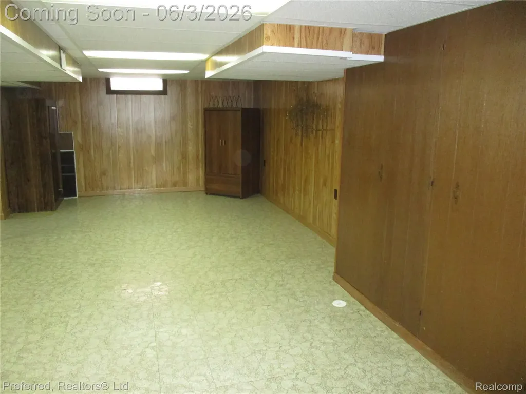 31221 Westfield Street Livonia City MI 48150