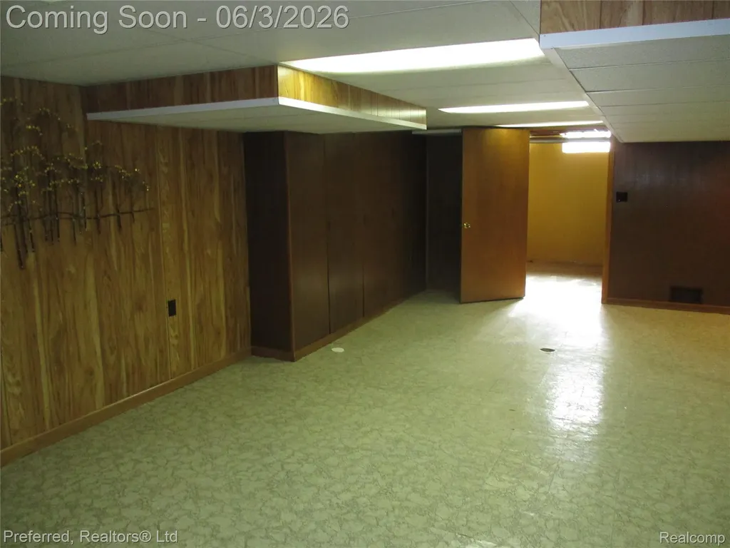 31221 Westfield Street Livonia City MI 48150