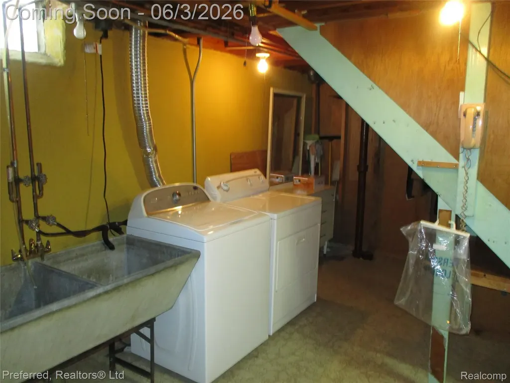 31221 Westfield Street Livonia City MI 48150
