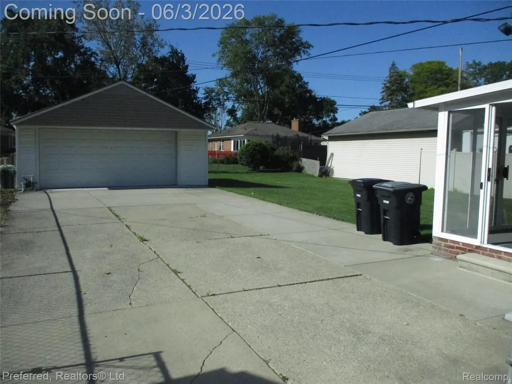 31221 Westfield Street Livonia City MI 48150