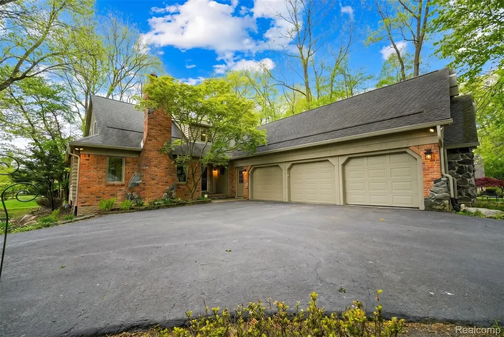 21734 Beauford Lane Farmington Hills City MI 48167