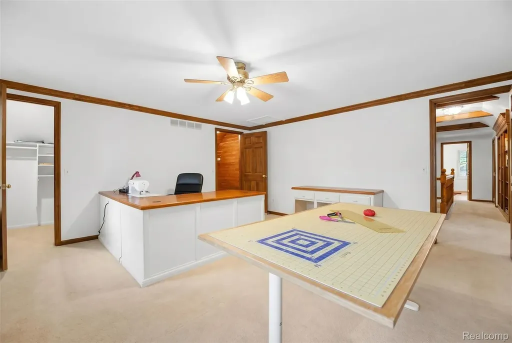 21734 Beauford Lane Farmington Hills City MI 48167