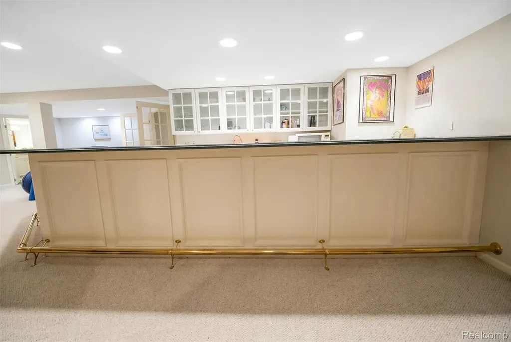 21734 Beauford Lane Farmington Hills City MI 48167