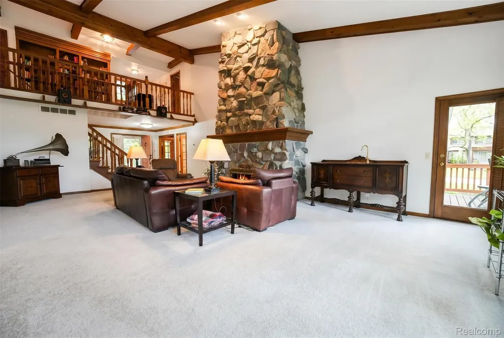 21734 Beauford Lane Farmington Hills City MI 48167