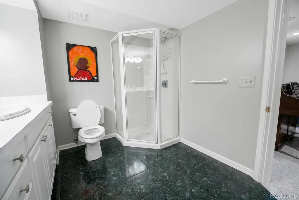 21734 Beauford Lane Farmington Hills City MI 48167