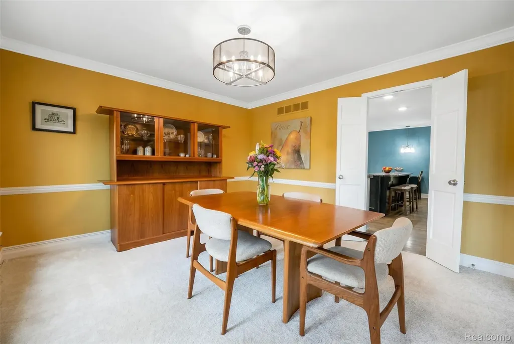 21734 Beauford Lane Farmington Hills City MI 48167