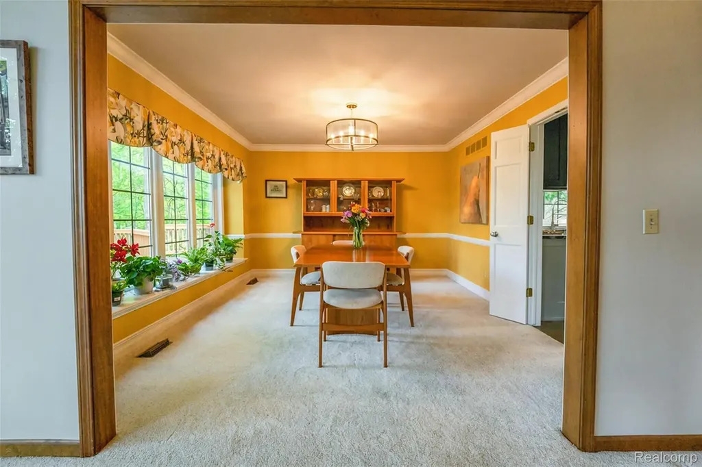 21734 Beauford Lane Farmington Hills City MI 48167