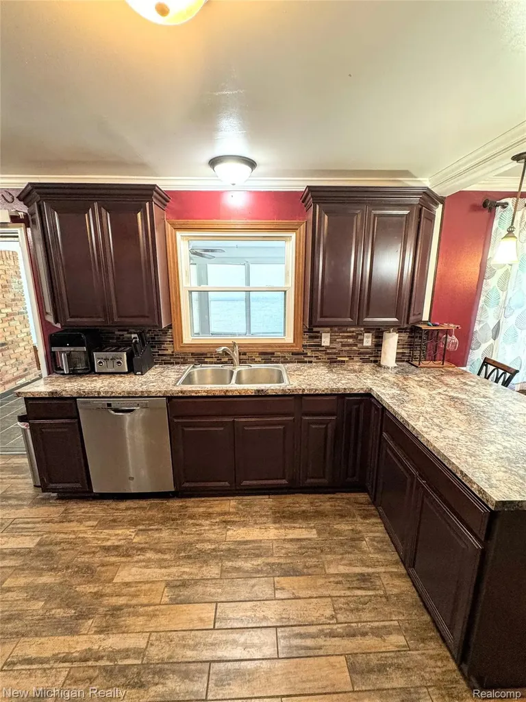 6139 Pebbleshire Circle Grand Blanc Charter Township MI 48439